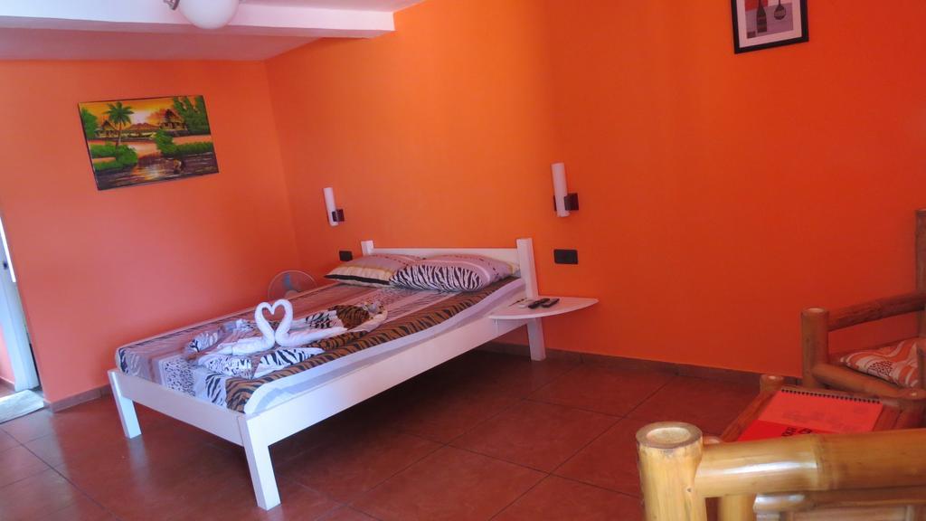 Binucot Beach Resort Ferrol Room photo